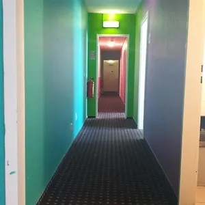 isas-hostel.find-berlin-hotels.com/
