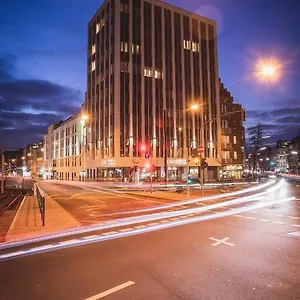 henri-hotel-dusseldorf-downtown.dusseldorf-hotel.net/